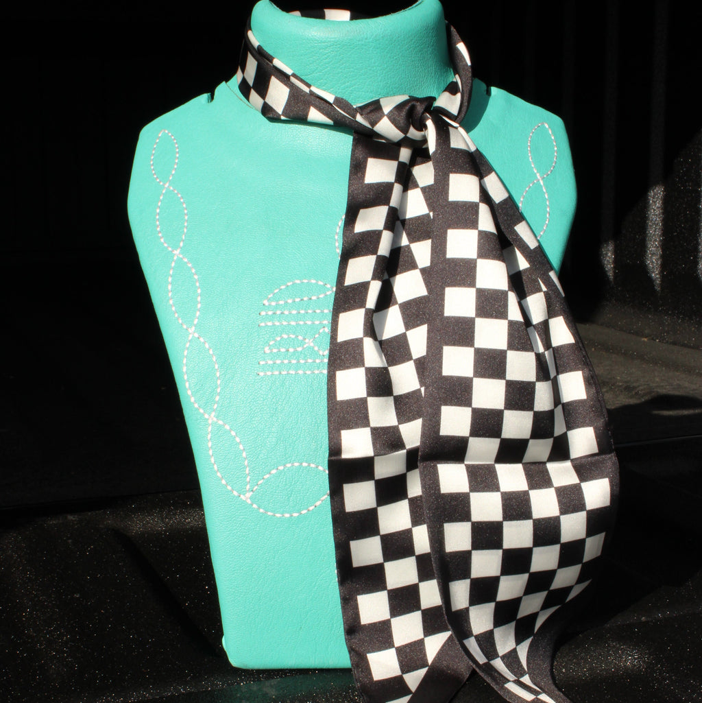 Checkered heart twilly