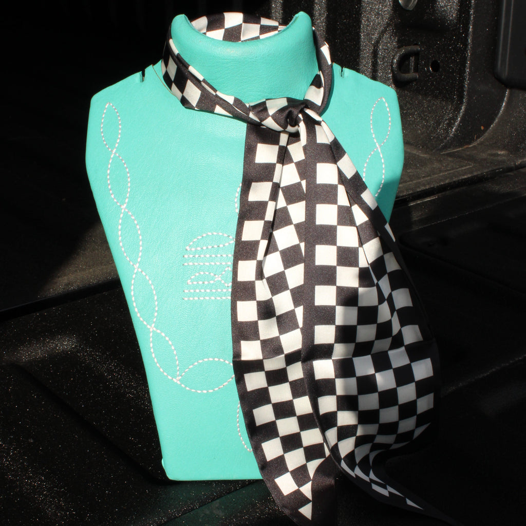 Checkered heart twilly