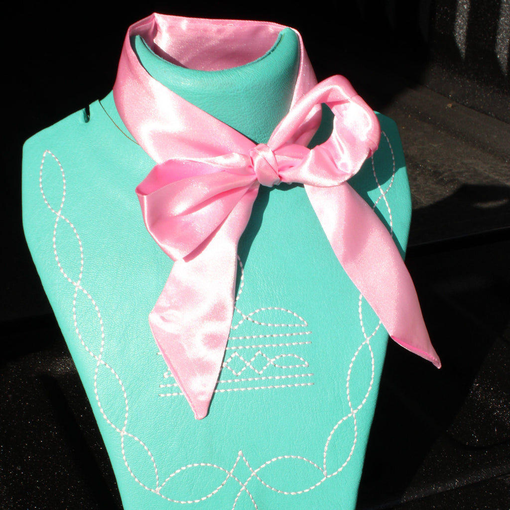 Blush rodeo twilly