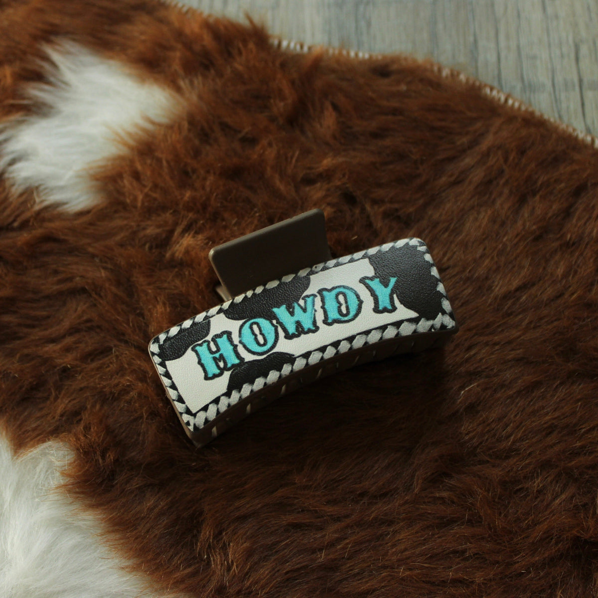 “Howdy” claw clip